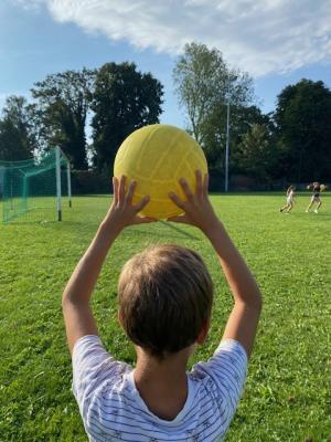 Initiation au volley en CM1