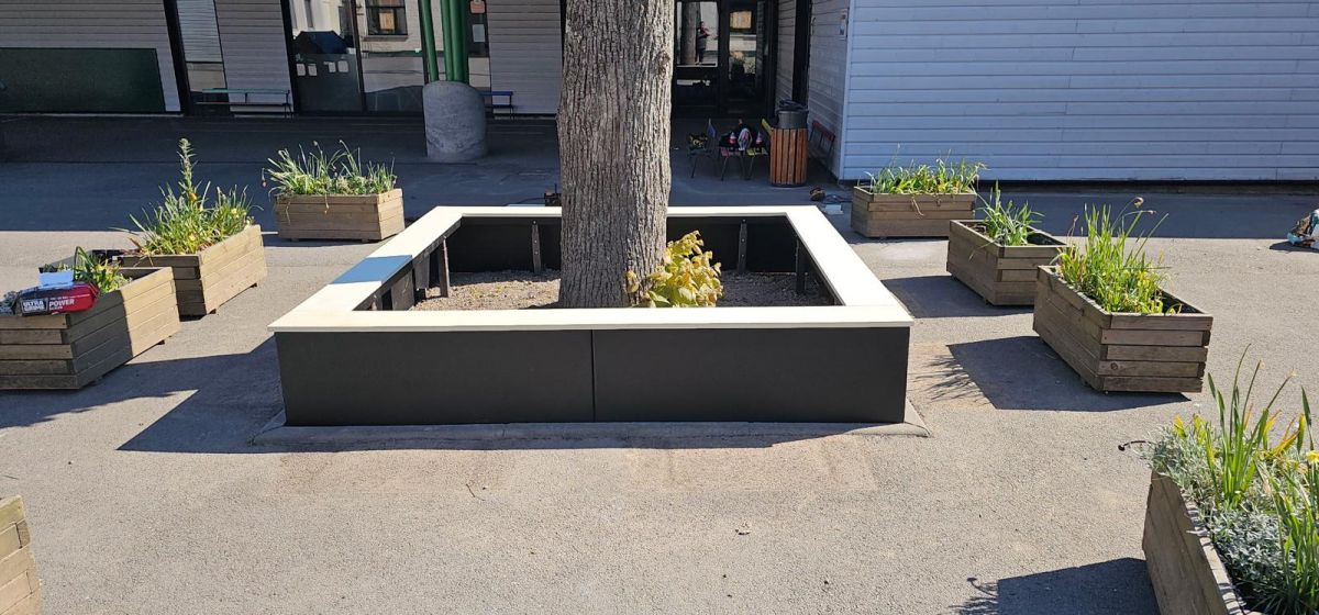 Jardini&egrave;re